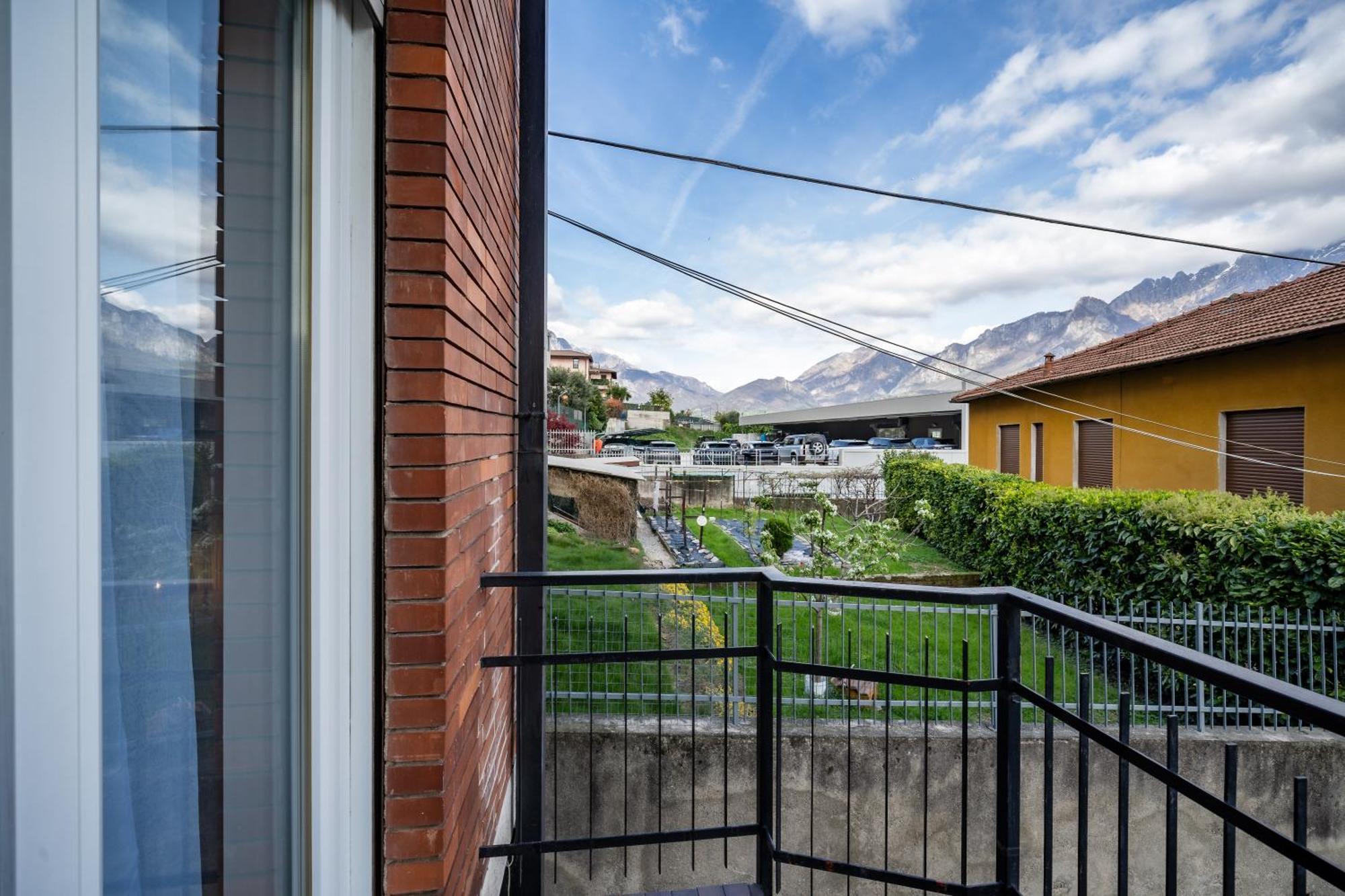 Casa Al Lario Apartment Pescate Bagian luar foto